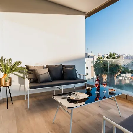 Διαμέρισμα Charming And Ideally Planned Holiday Studio With Balcony All Yours *