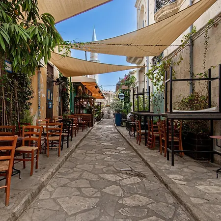 Charming And Ideally Planned Holiday Studio With Balcony All Yours * Λεμεσός
